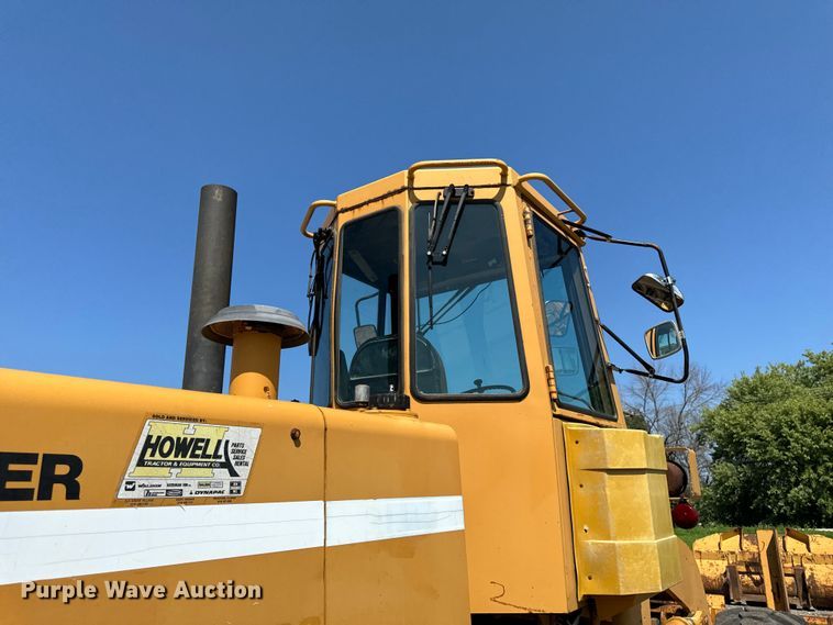 image for item EH4357 1989 Dresser 520B wheel loader