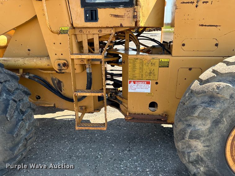 image for item EH4357 1989 Dresser 520B wheel loader