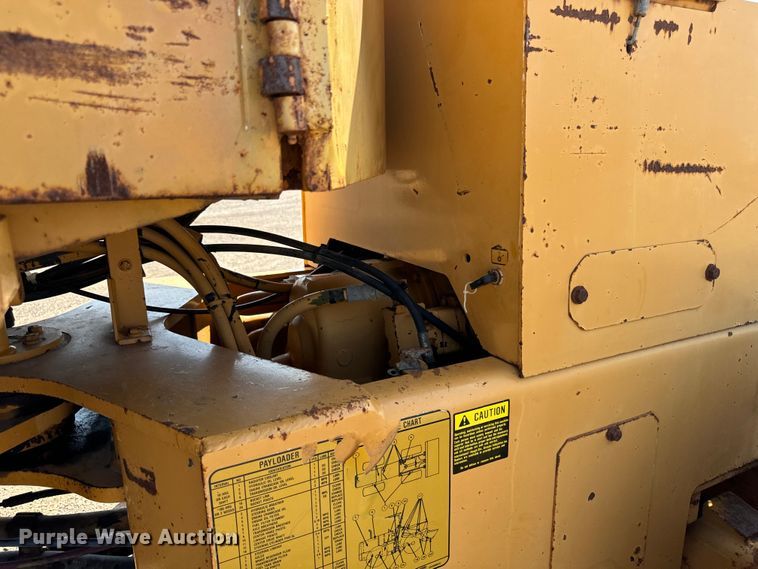 image for item EH4357 1989 Dresser 520B wheel loader