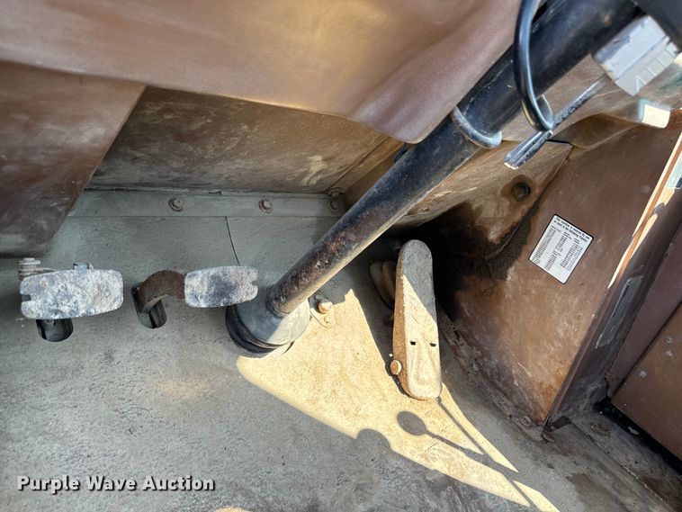 image for item EH4357 1989 Dresser 520B wheel loader