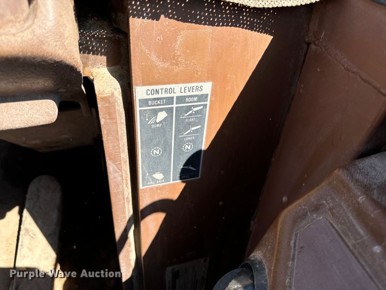 image for item EH4357 1989 Dresser 520B wheel loader