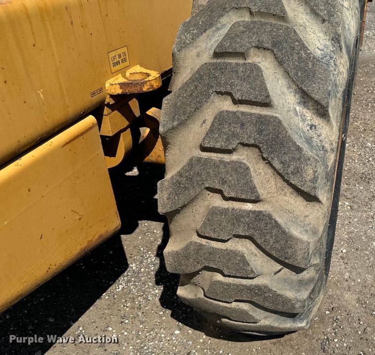 image for item EH4357 1989 Dresser 520B wheel loader
