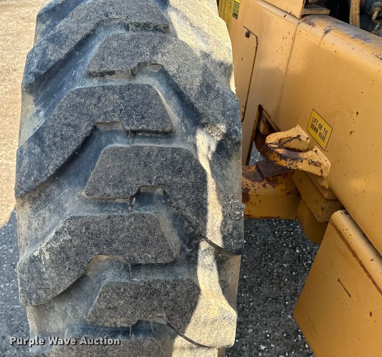 image for item EH4357 1989 Dresser 520B wheel loader