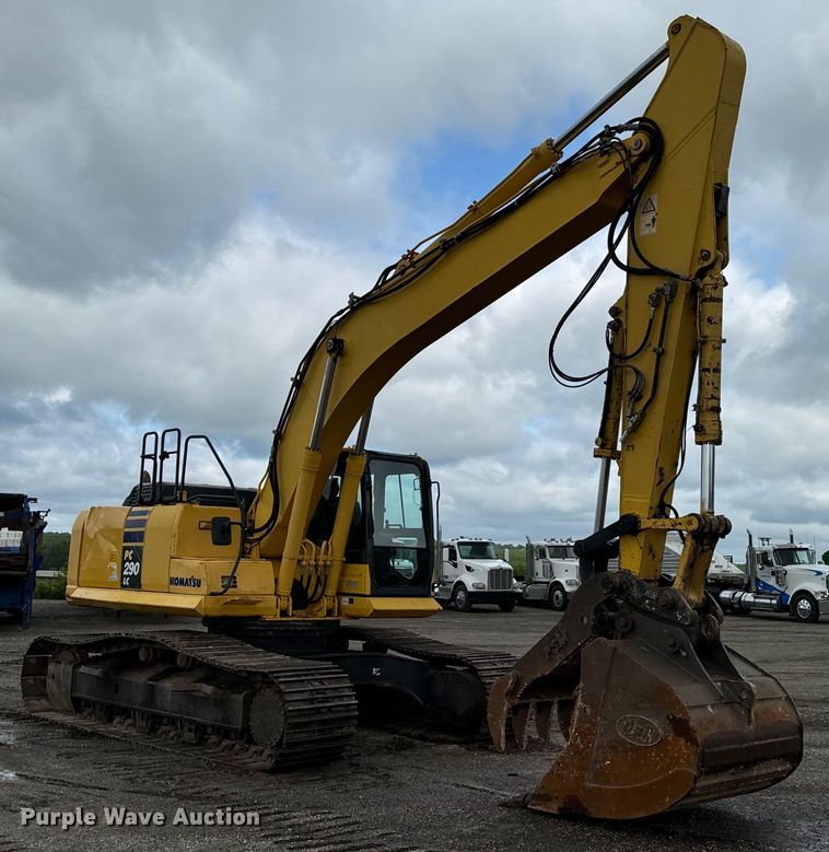 image for item EH4358 2013 Komatsu PC290LC-10 excavator