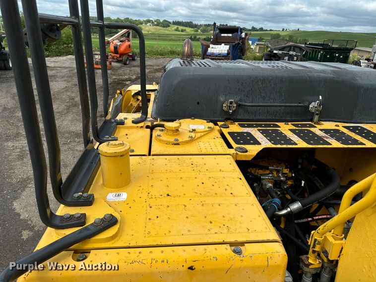 image for item EH4358 2013 Komatsu PC290LC-10 excavator