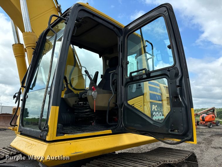 image for item EH4358 2013 Komatsu PC290LC-10 excavator