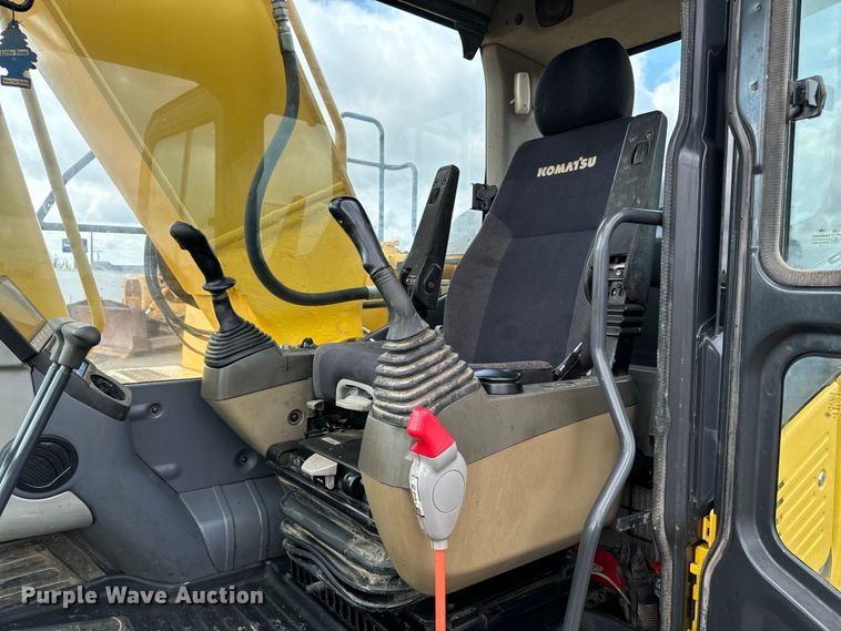 image for item EH4358 2013 Komatsu PC290LC-10 excavator
