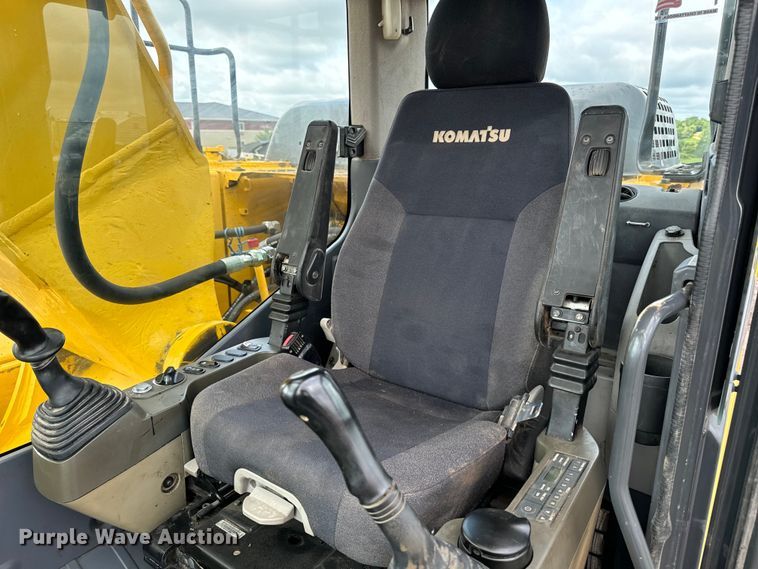 image for item EH4358 2013 Komatsu PC290LC-10 excavator