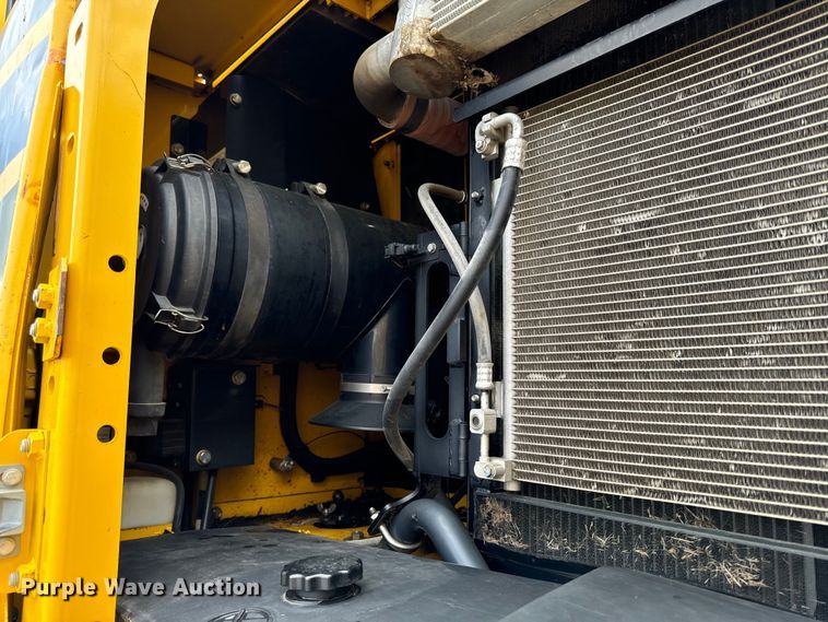 image for item EH4358 2013 Komatsu PC290LC-10 excavator