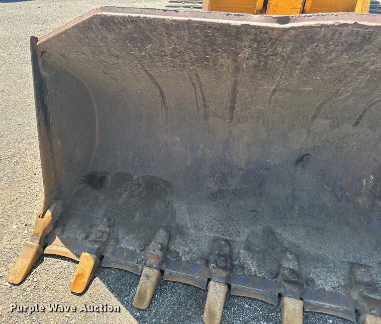 image for item EH4359 2002 Caterpillar 953C track loader