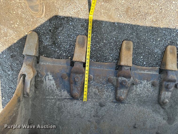 image for item EH4359 2002 Caterpillar 953C track loader