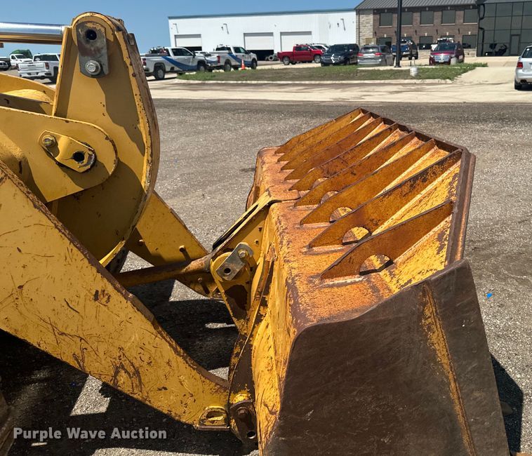 image for item EH4359 2002 Caterpillar 953C track loader