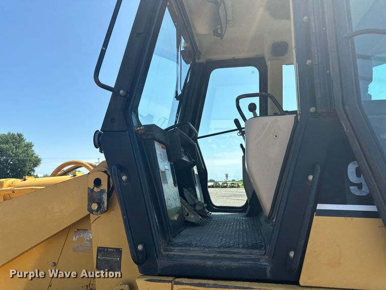 image for item EH4359 2002 Caterpillar 953C track loader