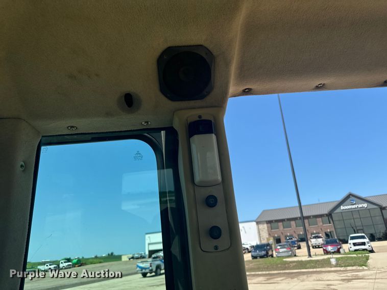 image for item EH4359 2002 Caterpillar 953C track loader