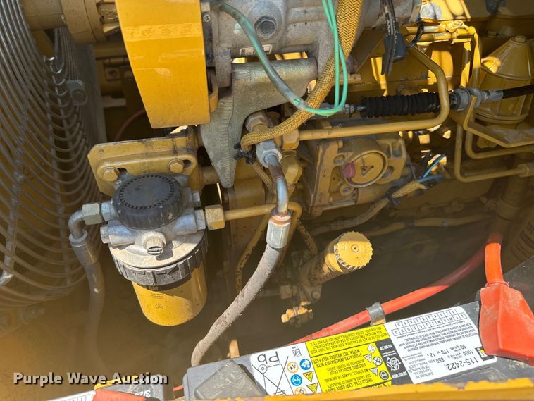 image for item EH4359 2002 Caterpillar 953C track loader