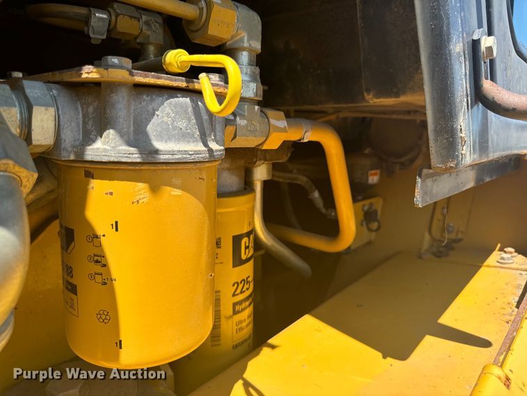 image for item EH4359 2002 Caterpillar 953C track loader