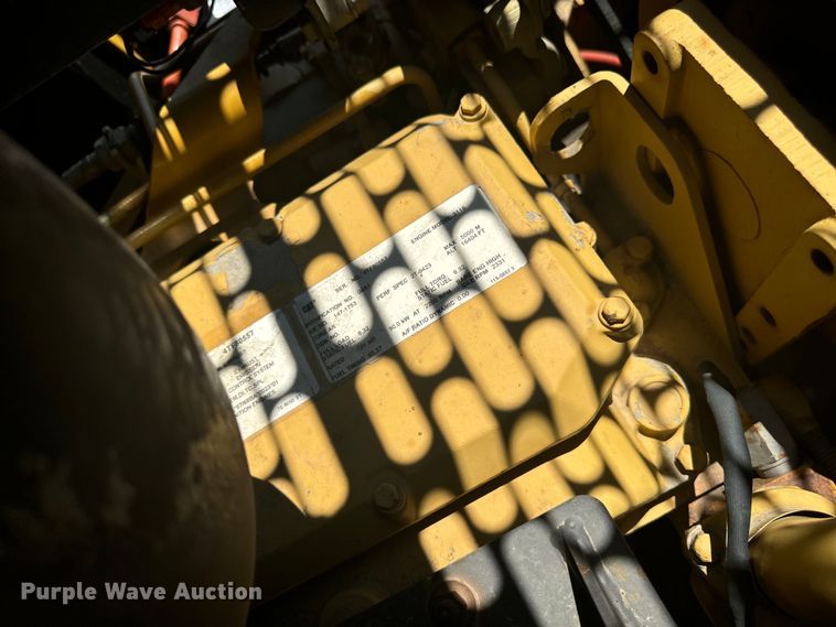 image for item EH4359 2002 Caterpillar 953C track loader