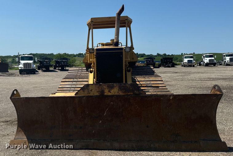 image for item EH4360 1993 Caterpillar  D5H dozer