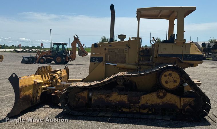 image for item EH4360 1993 Caterpillar  D5H dozer