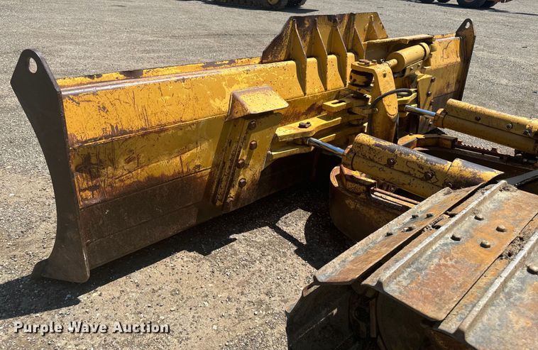 image for item EH4360 1993 Caterpillar  D5H dozer