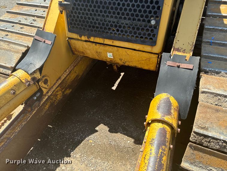 image for item EH4360 1993 Caterpillar  D5H dozer