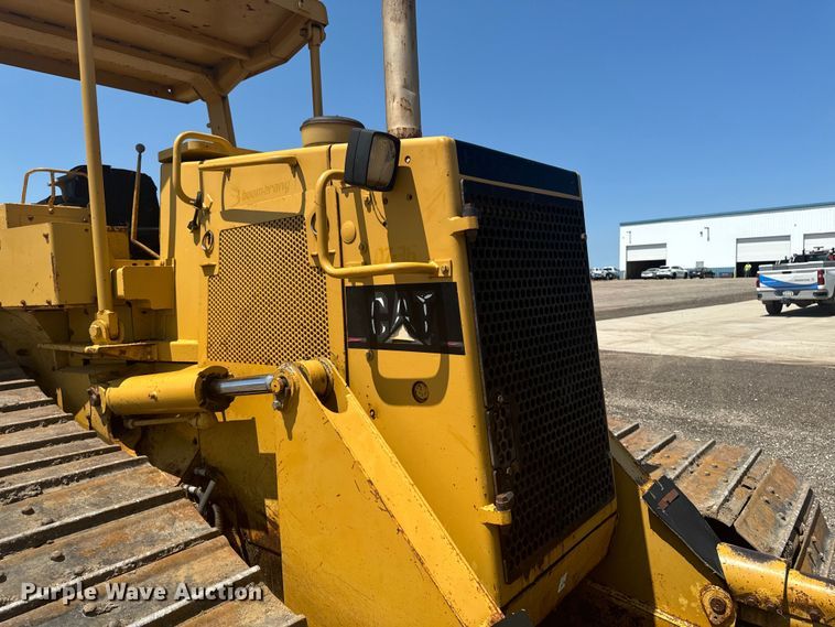 image for item EH4360 1993 Caterpillar  D5H dozer