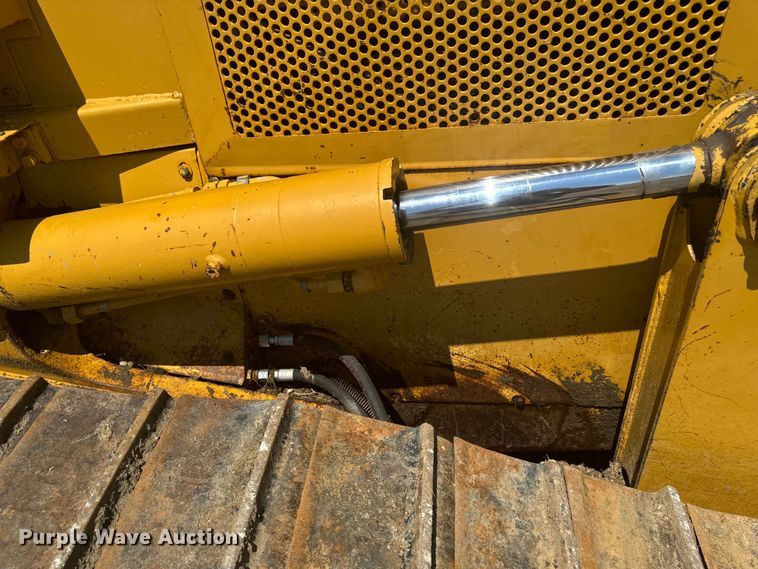 image for item EH4360 1993 Caterpillar  D5H dozer