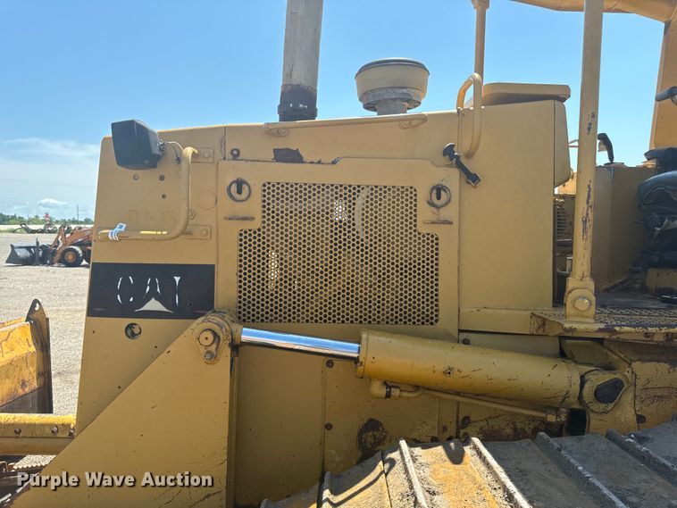image for item EH4360 1993 Caterpillar  D5H dozer