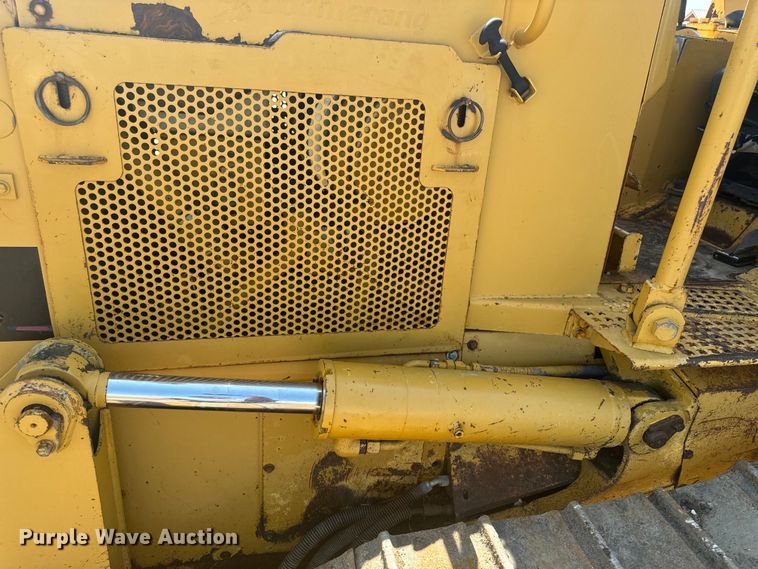 image for item EH4360 1993 Caterpillar  D5H dozer