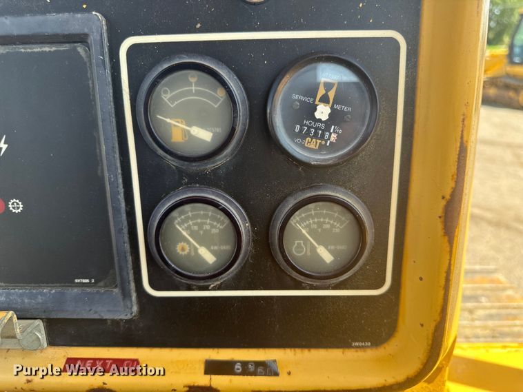 image for item EH4360 1993 Caterpillar  D5H dozer