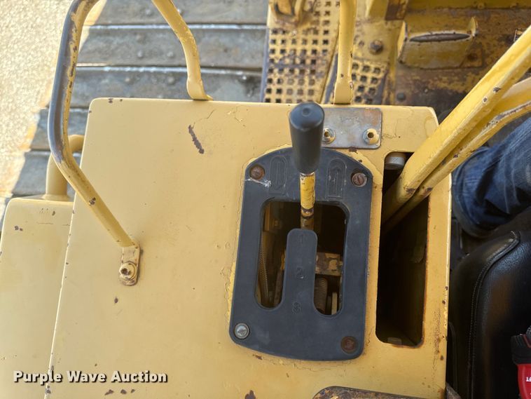 image for item EH4360 1993 Caterpillar  D5H dozer