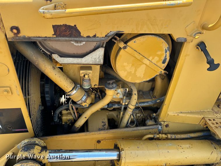 image for item EH4360 1993 Caterpillar  D5H dozer