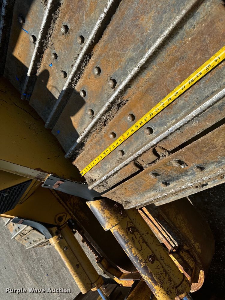 image for item EH4360 1993 Caterpillar  D5H dozer