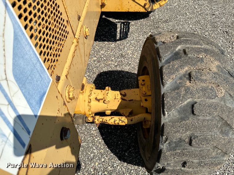 image for item EH4361 1996 John Deere 482C forklift