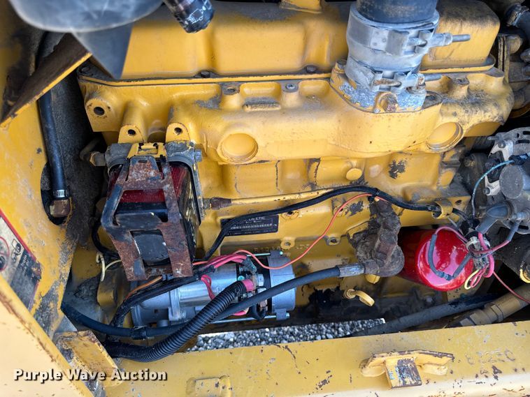 image for item EH4361 1996 John Deere 482C forklift