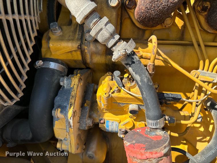 image for item EH4361 1996 John Deere 482C forklift