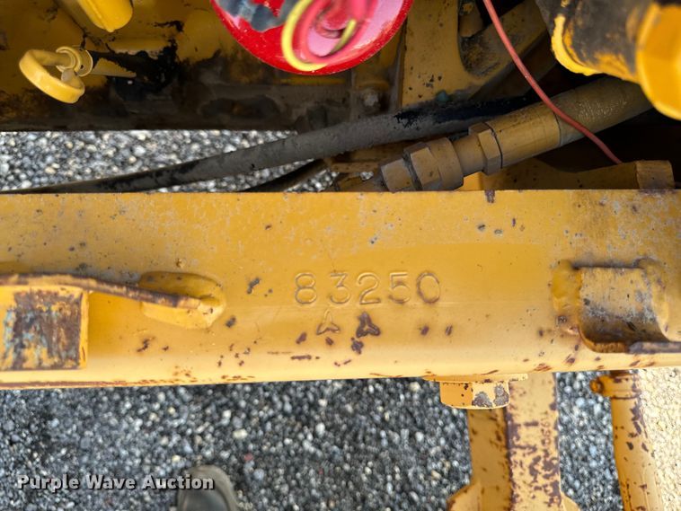 image for item EH4361 1996 John Deere 482C forklift