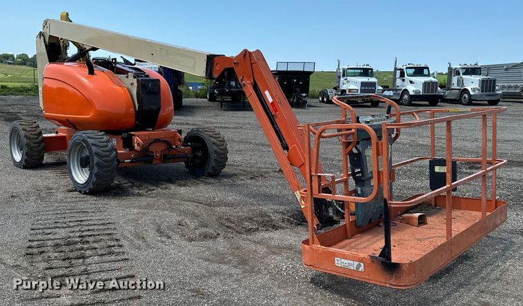 image for item EH4362 2007 JLG 600AJ boom lift