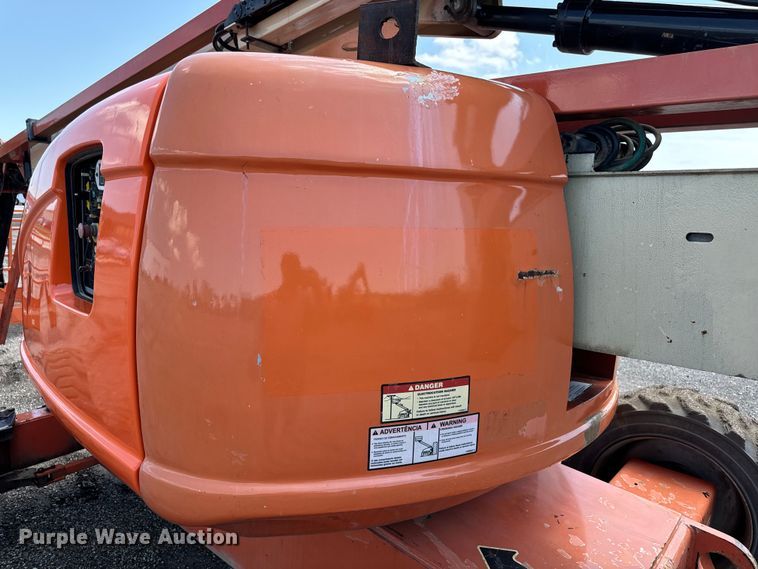 image for item EH4362 2007 JLG 600AJ boom lift