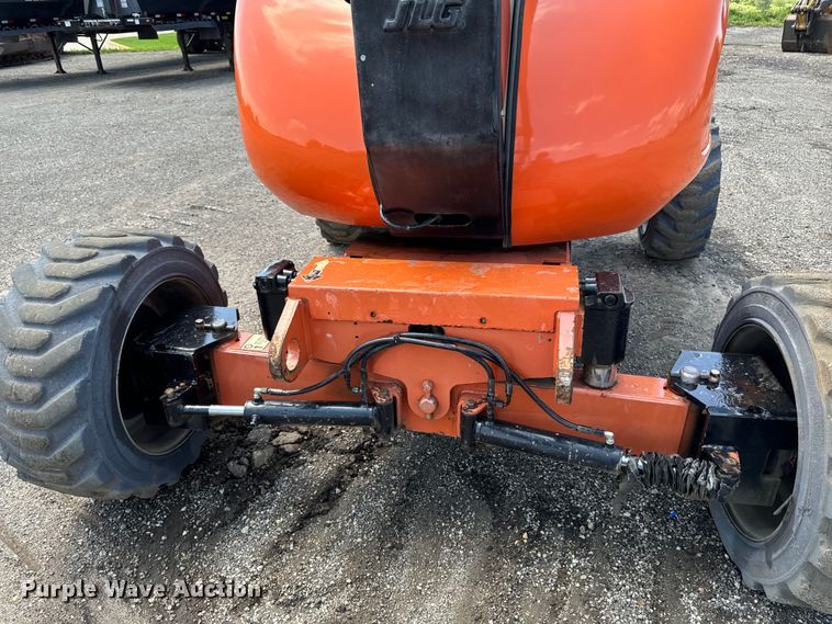 image for item EH4362 2007 JLG 600AJ boom lift