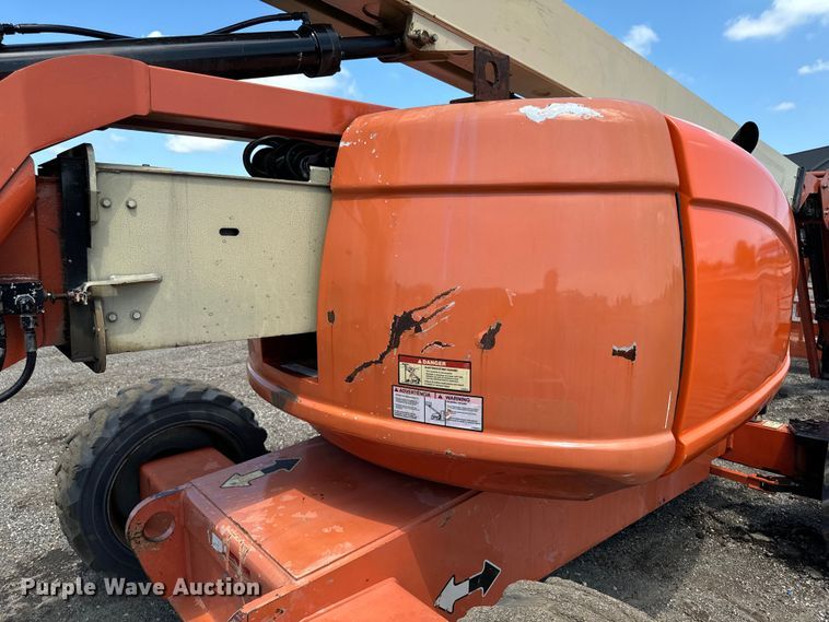 image for item EH4362 2007 JLG 600AJ boom lift