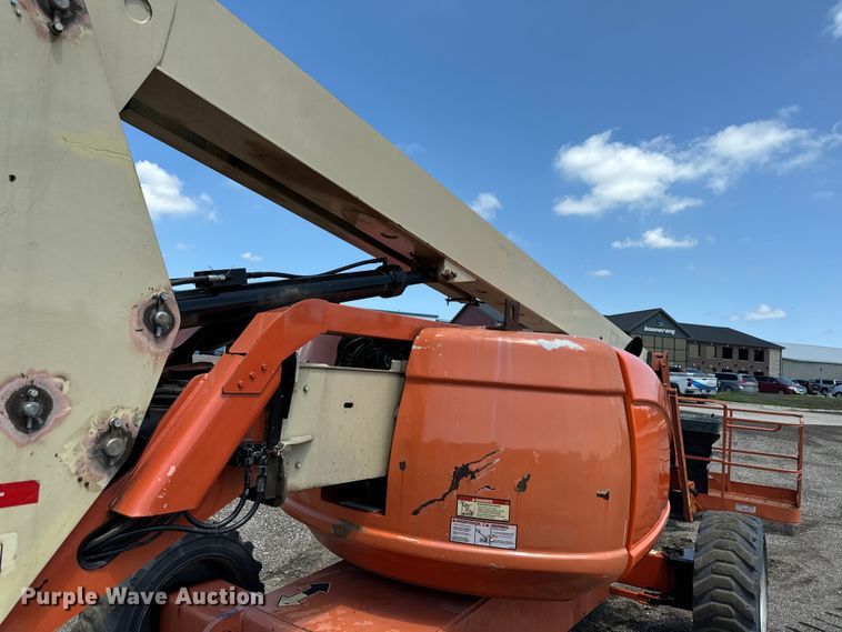 image for item EH4362 2007 JLG 600AJ boom lift