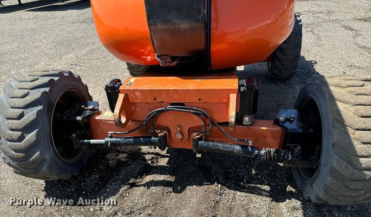 image for item EH4362 2007 JLG 600AJ boom lift