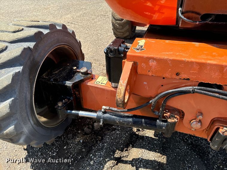 image for item EH4362 2007 JLG 600AJ boom lift