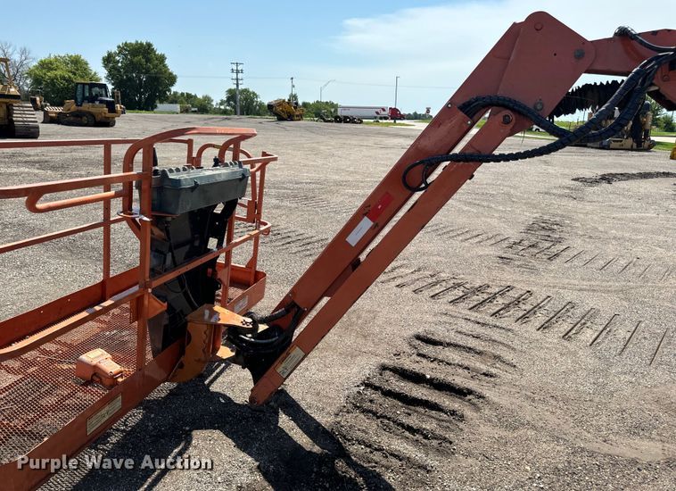 image for item EH4362 2007 JLG 600AJ boom lift