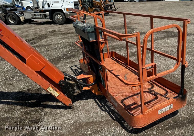 image for item EH4362 2007 JLG 600AJ boom lift