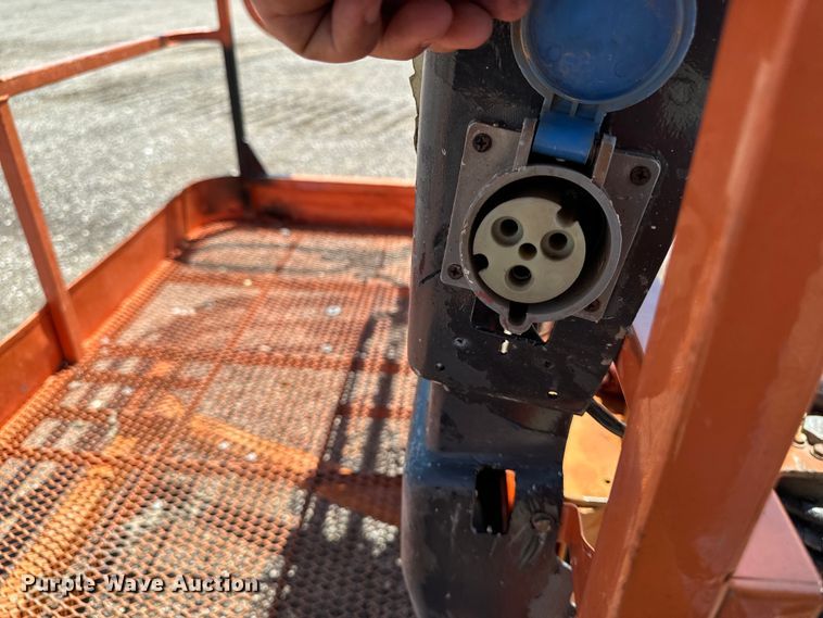 image for item EH4362 2007 JLG 600AJ boom lift