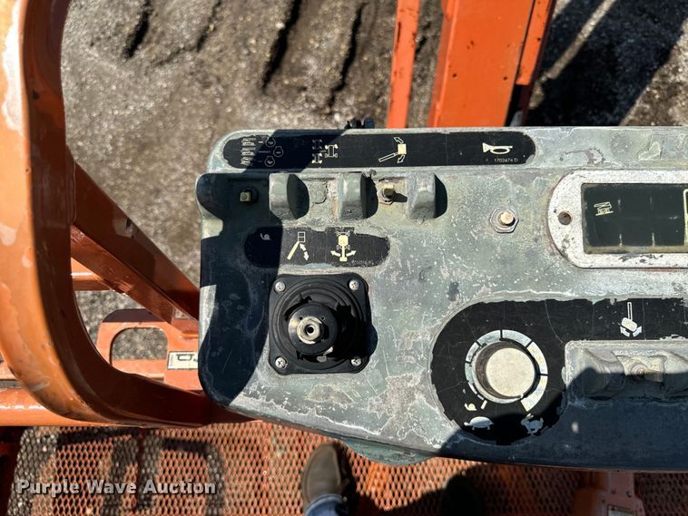 image for item EH4362 2007 JLG 600AJ boom lift