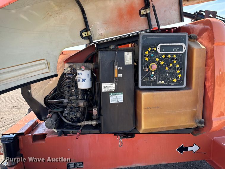 image for item EH4362 2007 JLG 600AJ boom lift