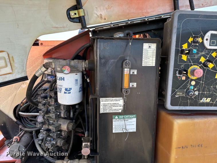 image for item EH4362 2007 JLG 600AJ boom lift